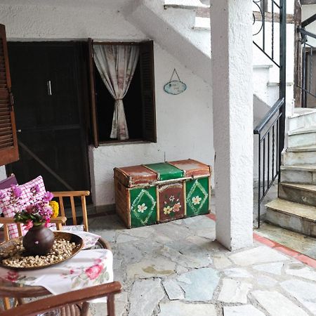 Guesthouse Xenios Zeus Stavroúpoli Extérieur photo