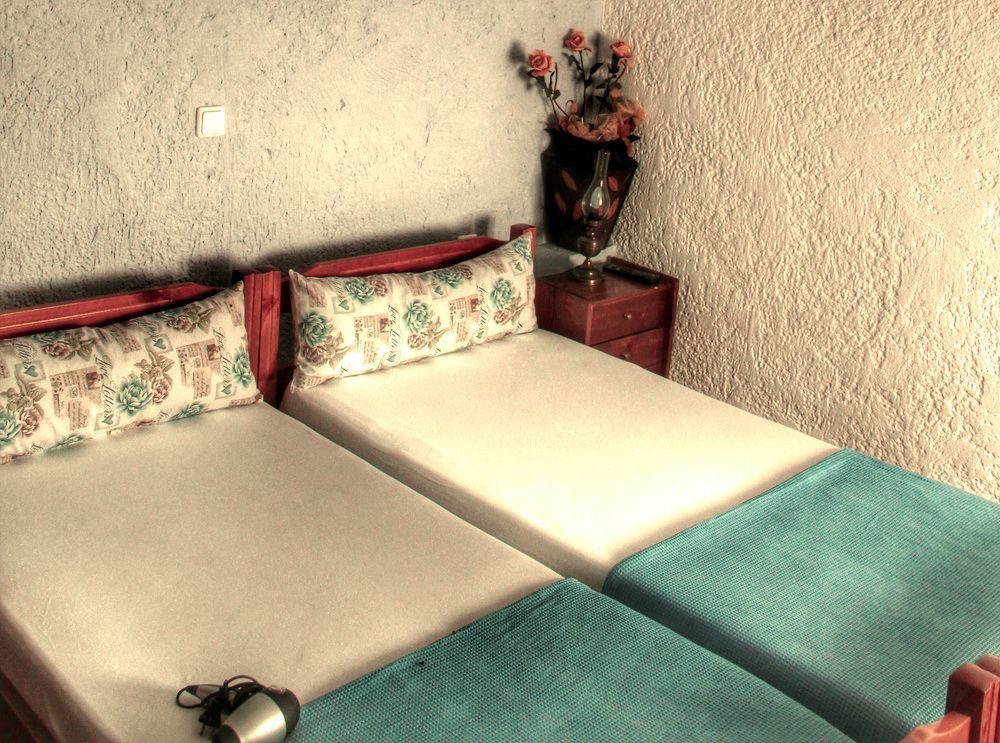 Guesthouse Xenios Zeus Stavroúpoli Extérieur photo