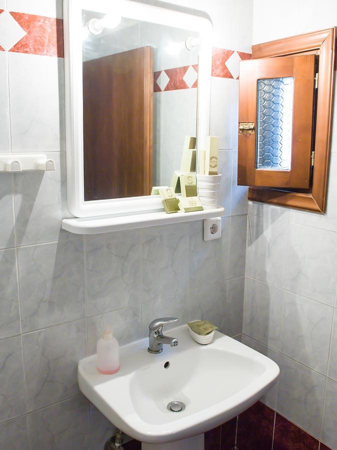 Guesthouse Xenios Zeus Stavroúpoli Extérieur photo